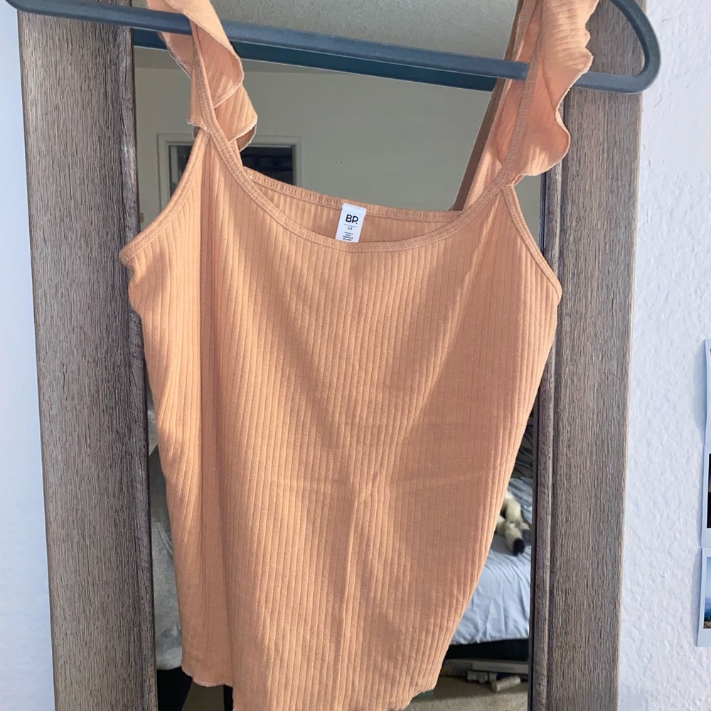 Medium tank top with frilled sleeves